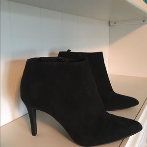 Black boot heels